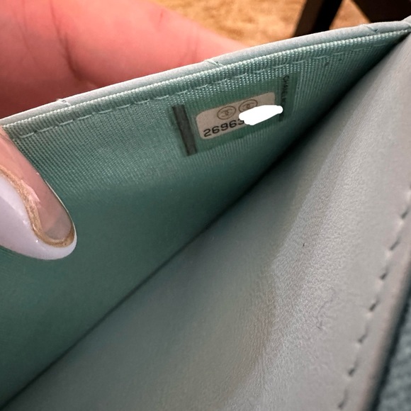 Chanel Wallet on Chain 💯 authentic - Picture 9 of 14
